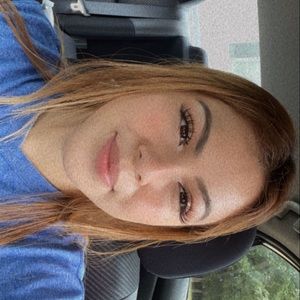 Meet your Posher, Adriana